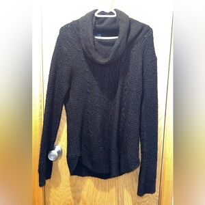 Women’s Cable Knit Sweater